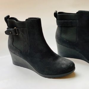 UGG Suede Indra Boot 8.5 NWOT.